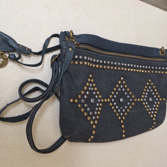 LUCY BRAND HANDBAG. - Picture 4 of 4